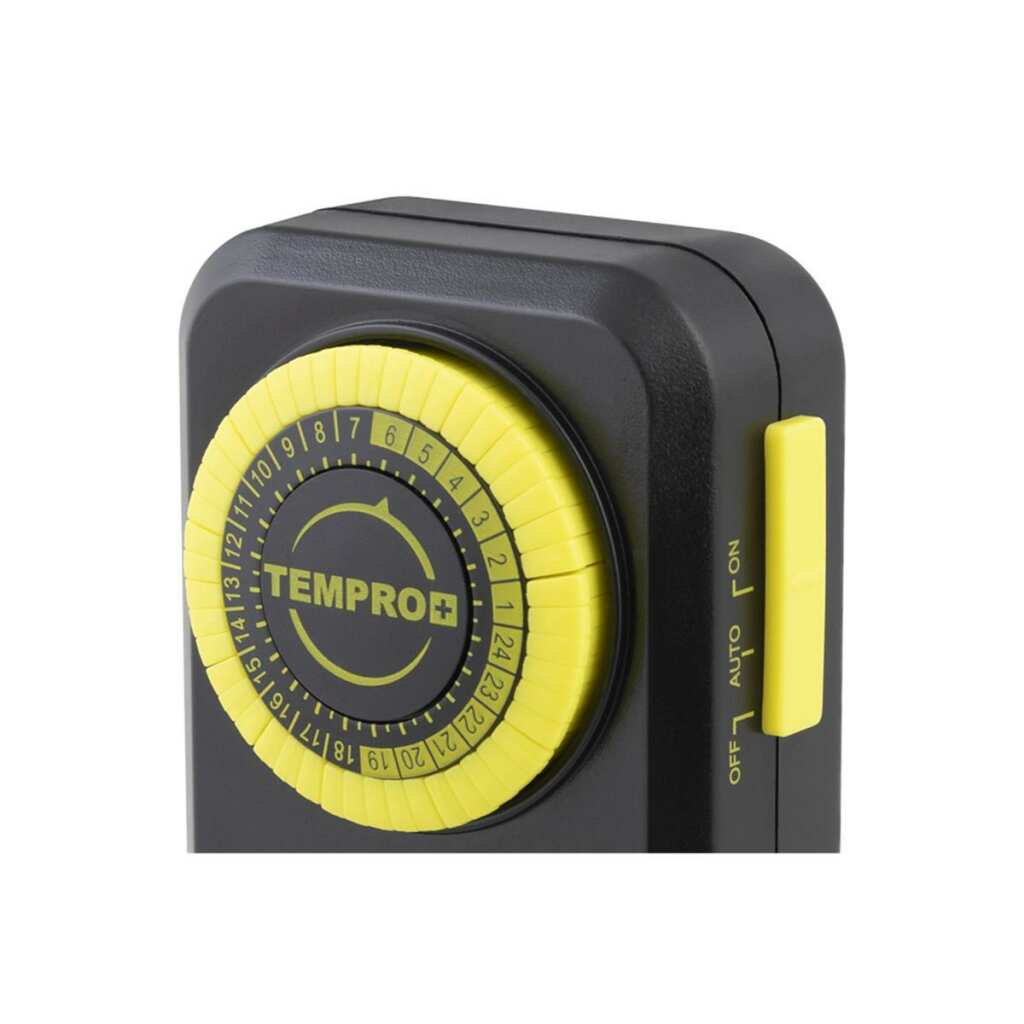 Zeitschaltuhr GHP Tempro mit französischem Stecker